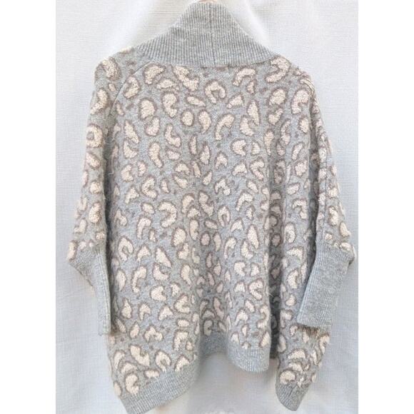 Look By M New York Leopard Animal Print Cardigan Sweater Dolman os soft roomy - Picture 4 of 6